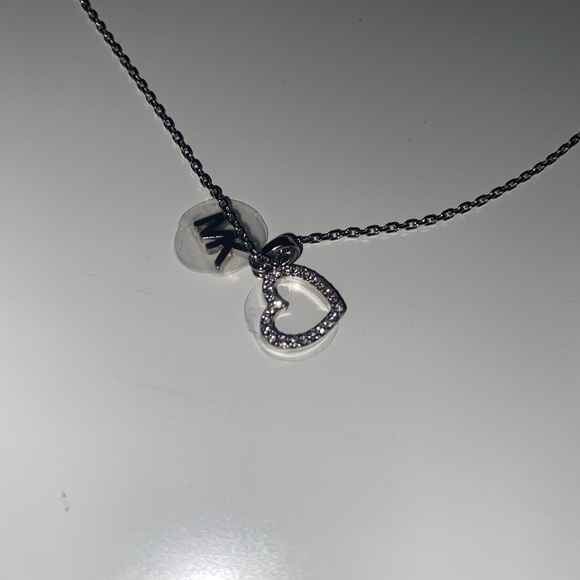 Michael Kors necklace - Picture 4 of 7